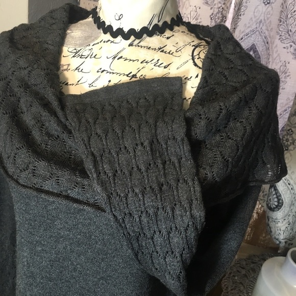 August Silk - Light weight lace knit cowl neck with lace knit sleeve cuffs. - Picture 5 of 11